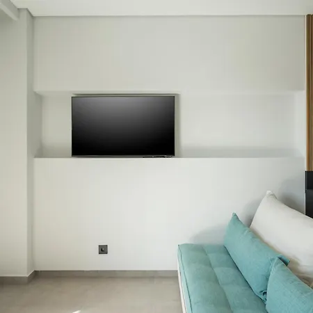 Ostrakon Hotell 3*